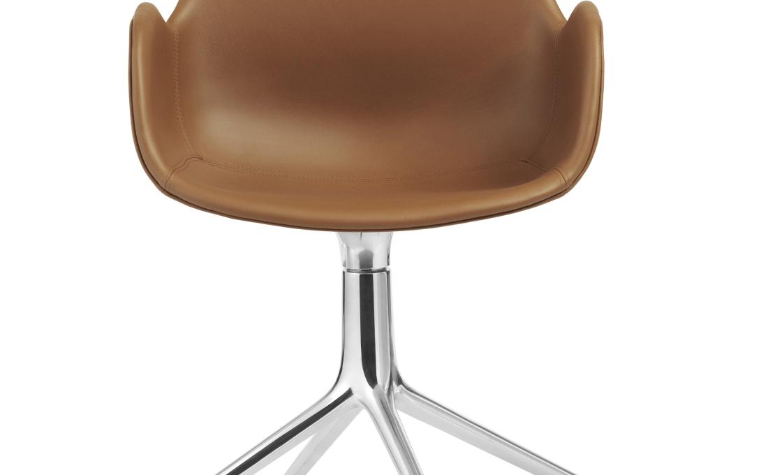 Офисный Стул от фабрики Normann Copenhagen модель Form Upholstered Swivel Arm