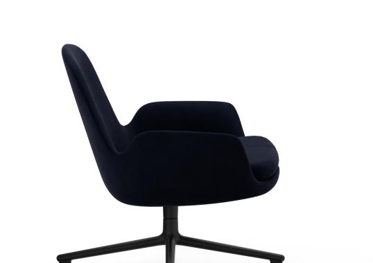 Кресло от фабрики Normann Copenhagen модель Era Lounge  Low Swivel