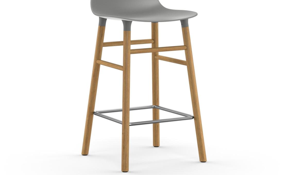 Барный стул от фабрики Normann Copenhagen модель Form  with Wood Legs