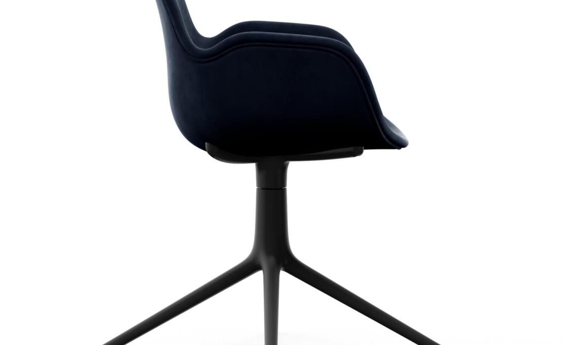 Офисный Стул от фабрики Normann Copenhagen модель Form Upholstered Swivel Arm