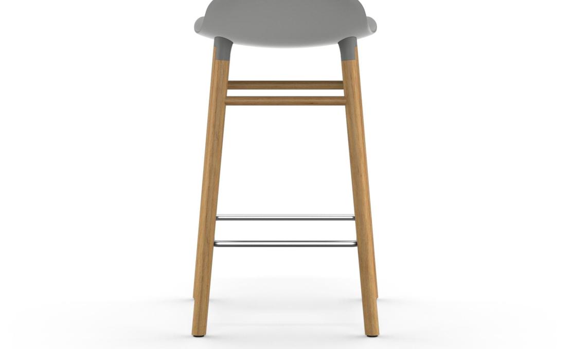 Барный стул от фабрики Normann Copenhagen модель Form  with Wood Legs