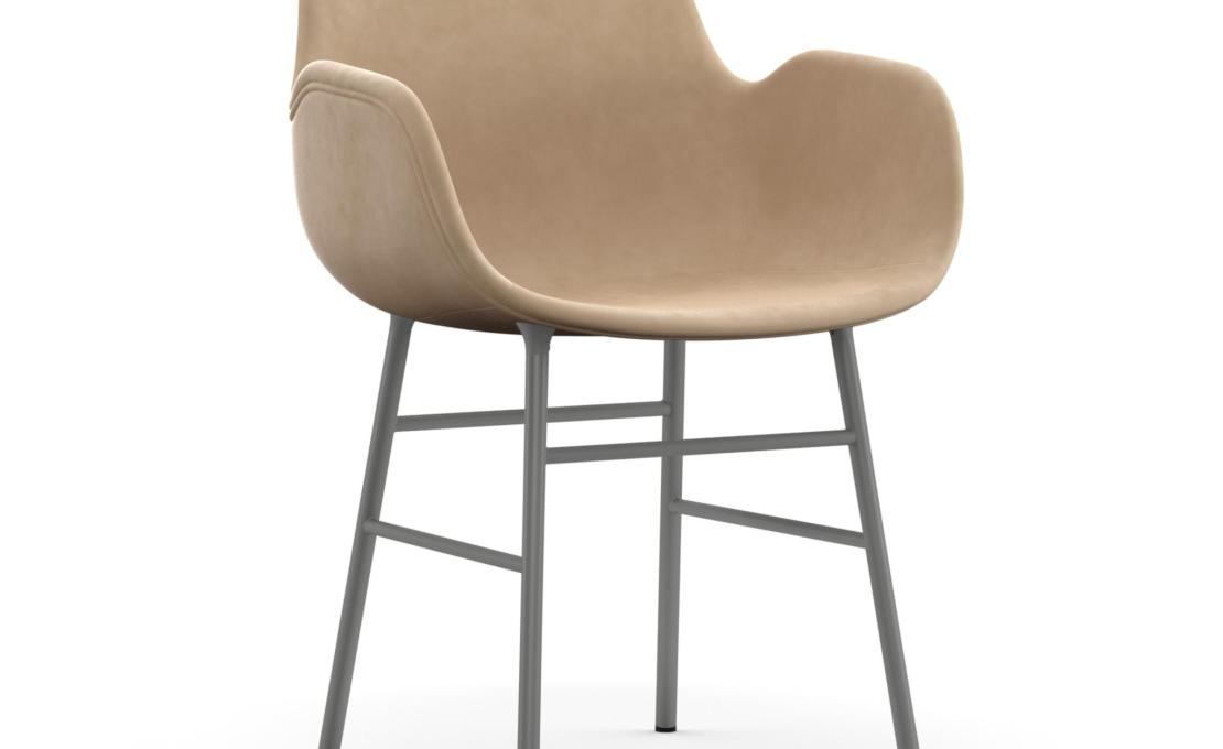 Офисный Стул от фабрики Normann Copenhagen модель Form Upholstered Arm