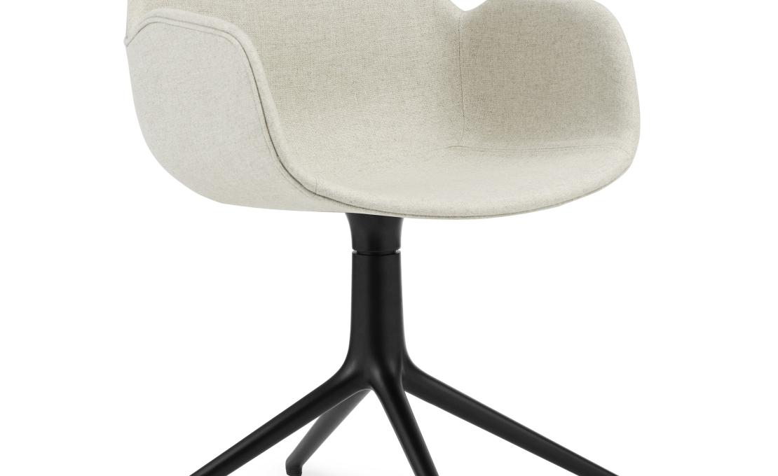 Офисный Стул от фабрики Normann Copenhagen модель Form Upholstered Swivel Arm