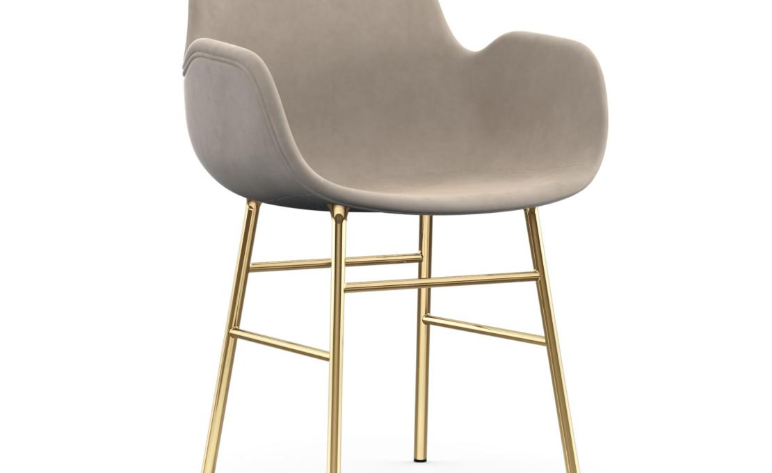 Офисный Стул от фабрики Normann Copenhagen модель Form Upholstered Arm