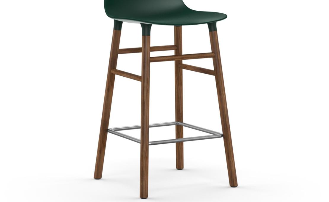 Барный стул от фабрики Normann Copenhagen модель Form  with Wood Legs
