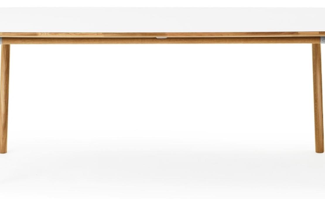 Стол от фабрики Normann Copenhagen модель Form Rectangular Table 