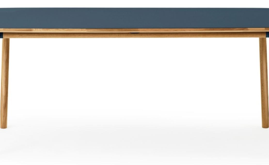Стол от фабрики Normann Copenhagen модель Form Rectangular Table 