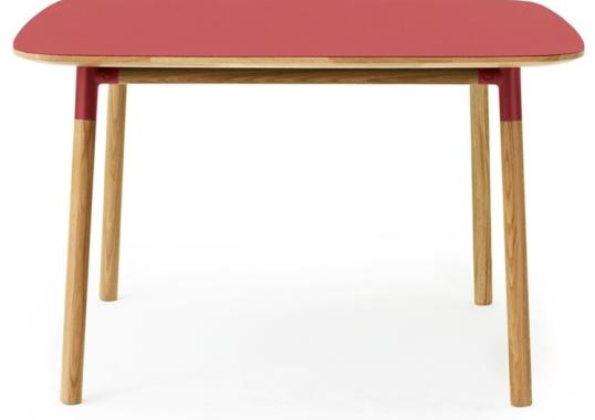 Стол от фабрики Normann Copenhagen модель 6028 Form Table Square