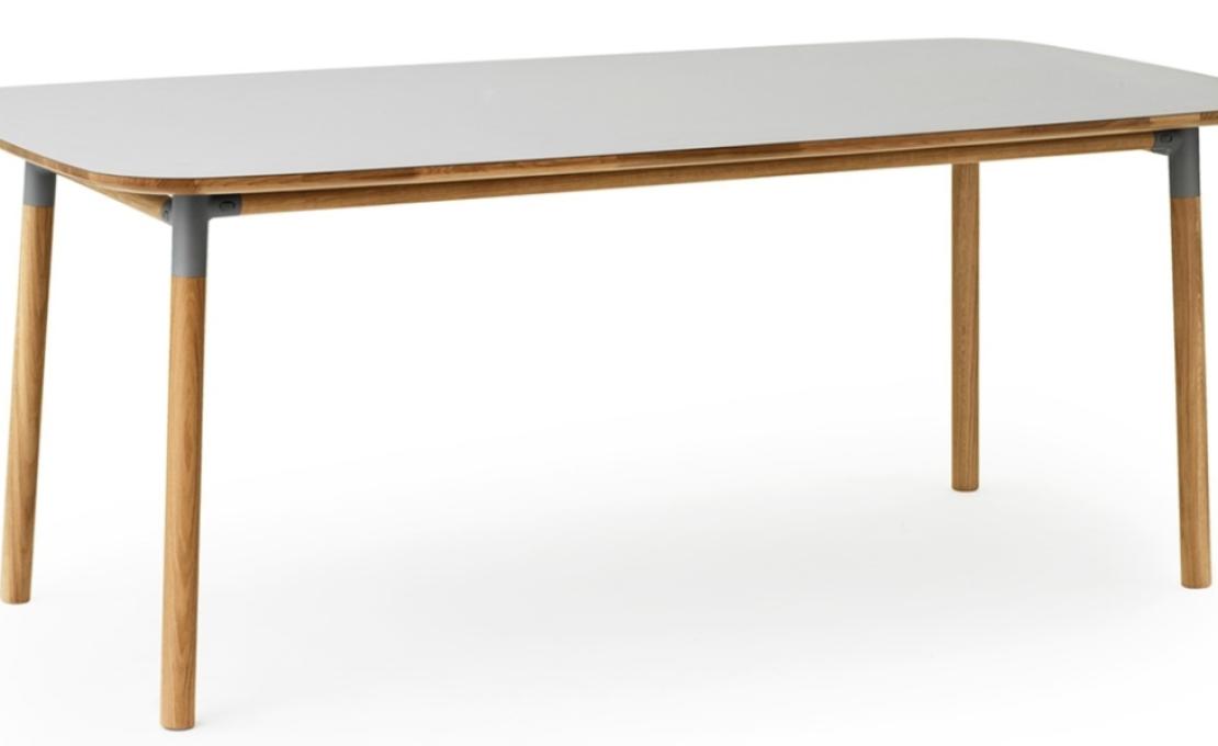 Стол от фабрики Normann Copenhagen модель Form Rectangular Table 