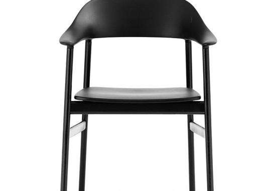 Кресло от фабрики Normann Copenhagen модель Herit Black Arm-1401059