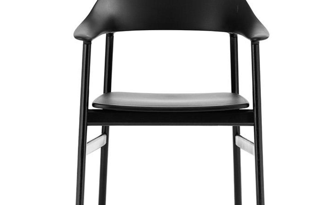 Кресло от фабрики Normann Copenhagen модель Herit Black Arm-1401059