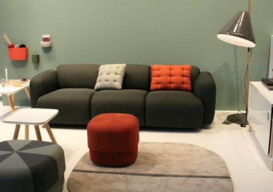 Торшер от фабрики Normann Copenhagen модель Hello Floor Lamp