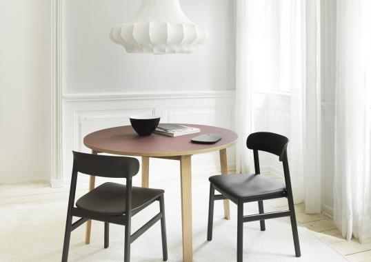 Стул от фабрики Normann Copenhagen модель 140105 Herit Black 