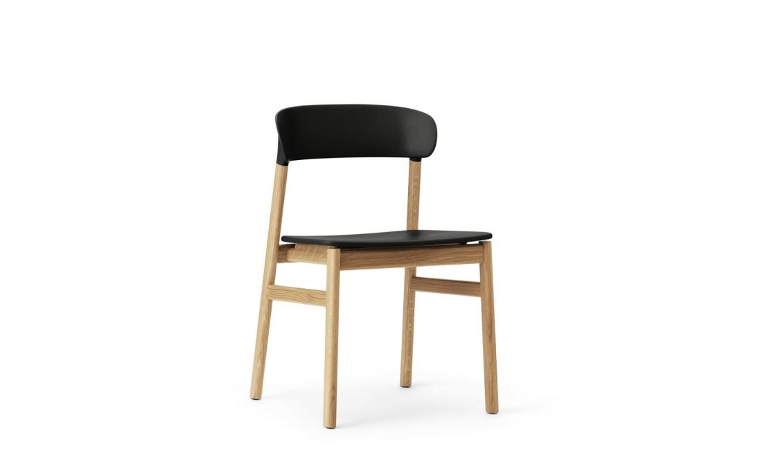 Стул от фабрики Normann Copenhagen модель 140100 Herit 