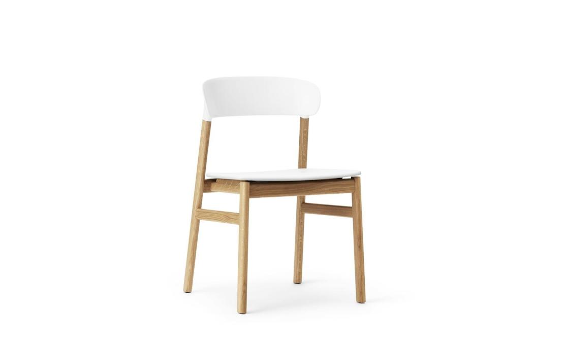Стул от фабрики Normann Copenhagen модель 140100 Herit 