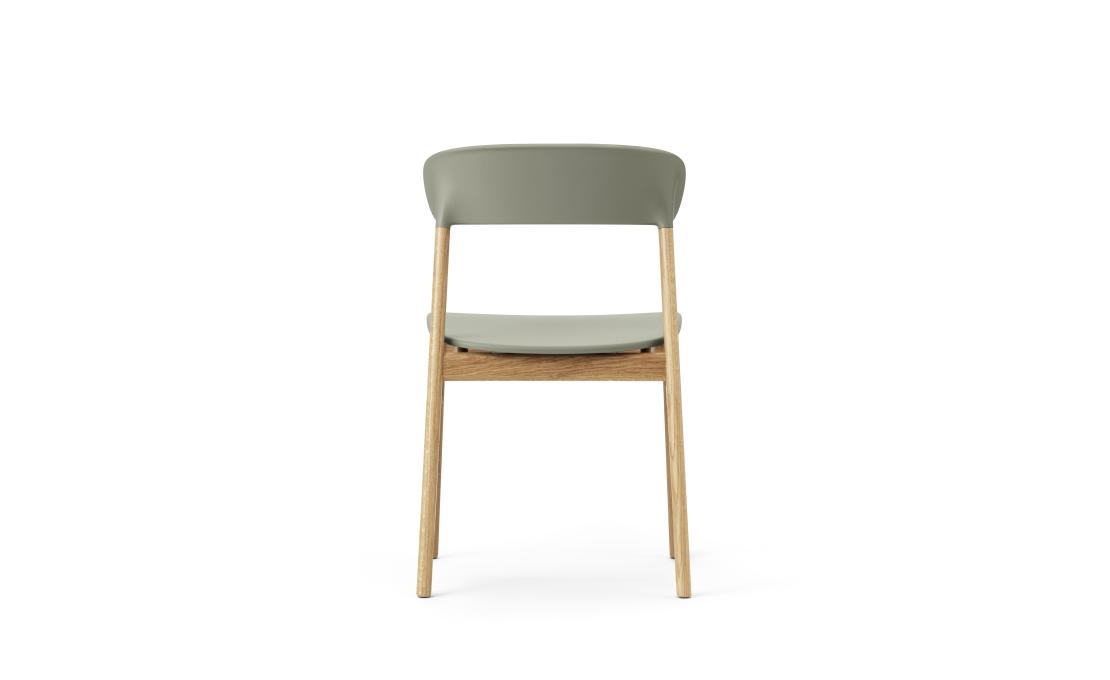 Стул от фабрики Normann Copenhagen модель 140100 Herit 
