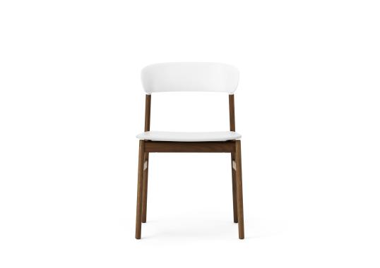 Стул от фабрики Normann Copenhagen модель 140100 Herit 