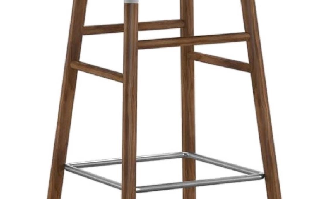 Барный стул от фабрики Normann Copenhagen модель Form  with Wood Legs
