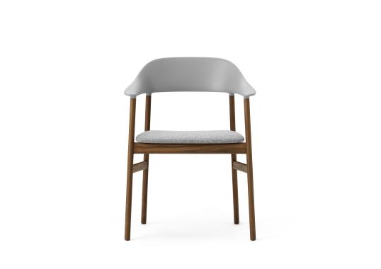 Кресло от фабрики Normann Copenhagen модель 14010 Herit Upholstery Arm