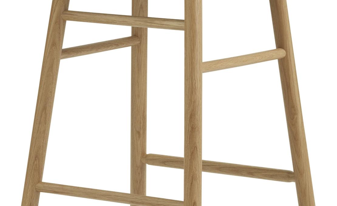 Барный стул от фабрики Normann Copenhagen модель Form Upholstered 