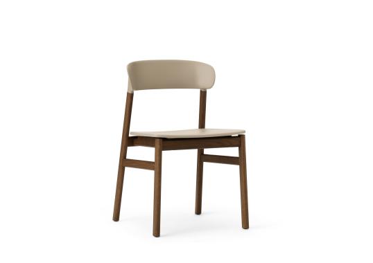 Стул от фабрики Normann Copenhagen модель 140100 Herit 