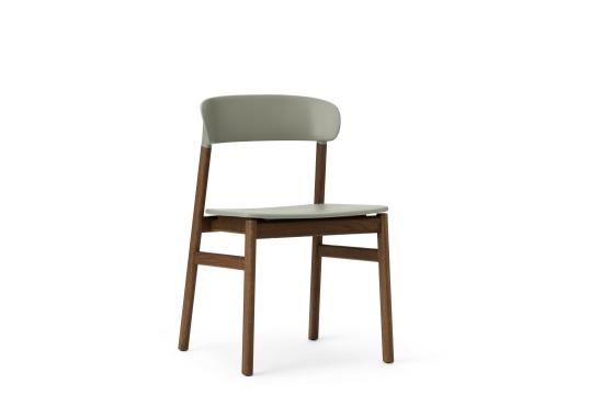 Стул от фабрики Normann Copenhagen модель 140100 Herit 