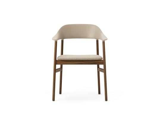 Кресло от фабрики Normann Copenhagen модель 14010 Herit Upholstery Arm