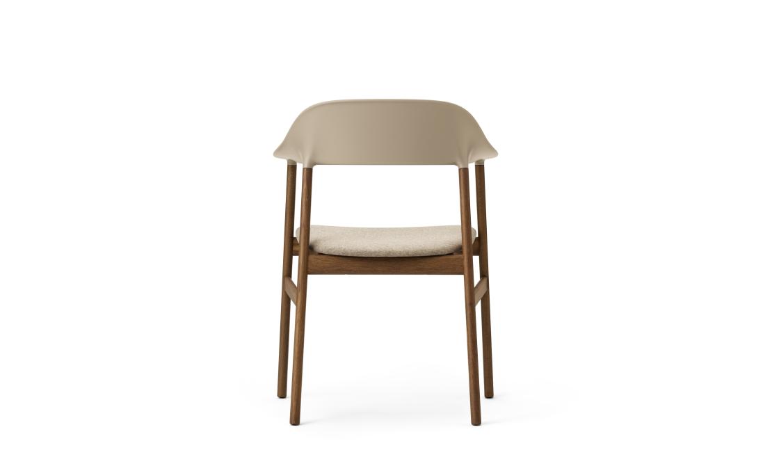 Кресло от фабрики Normann Copenhagen модель 14010 Herit Upholstery Arm