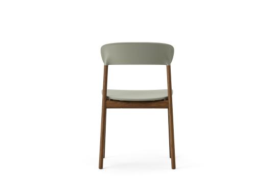 Стул от фабрики Normann Copenhagen модель 140100 Herit 