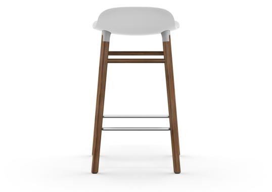 Барный стул от фабрики Normann Copenhagen модель Form  with Wood Legs