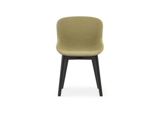 Стул от фабрики Normann Copenhagen модель Hyg Full Upholstery 