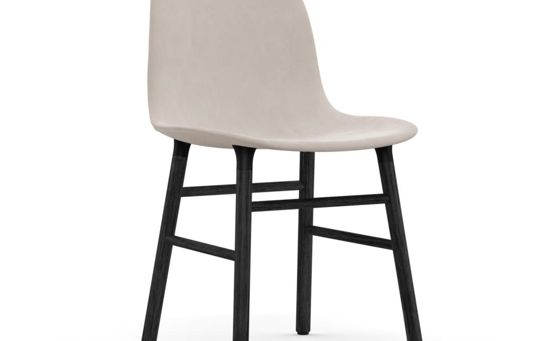 Стул от фабрики Normann Copenhagen модель Form Upholstered 
