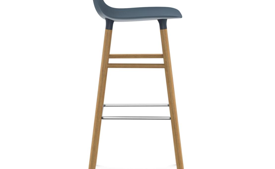 Барный стул от фабрики Normann Copenhagen модель Form  with Wood Legs
