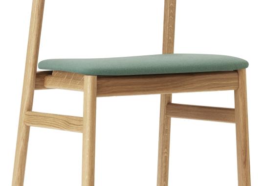Стул от фабрики Normann Copenhagen модель 14010 Herit Upholstery 