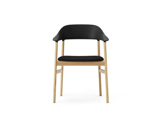 Кресло от фабрики Normann Copenhagen модель 14010 Herit Upholstery Arm