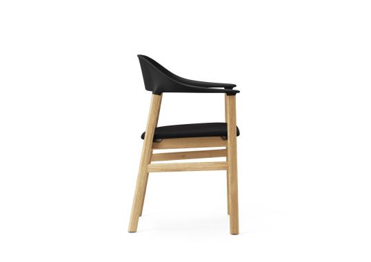 Кресло от фабрики Normann Copenhagen модель 14010 Herit Upholstery Arm
