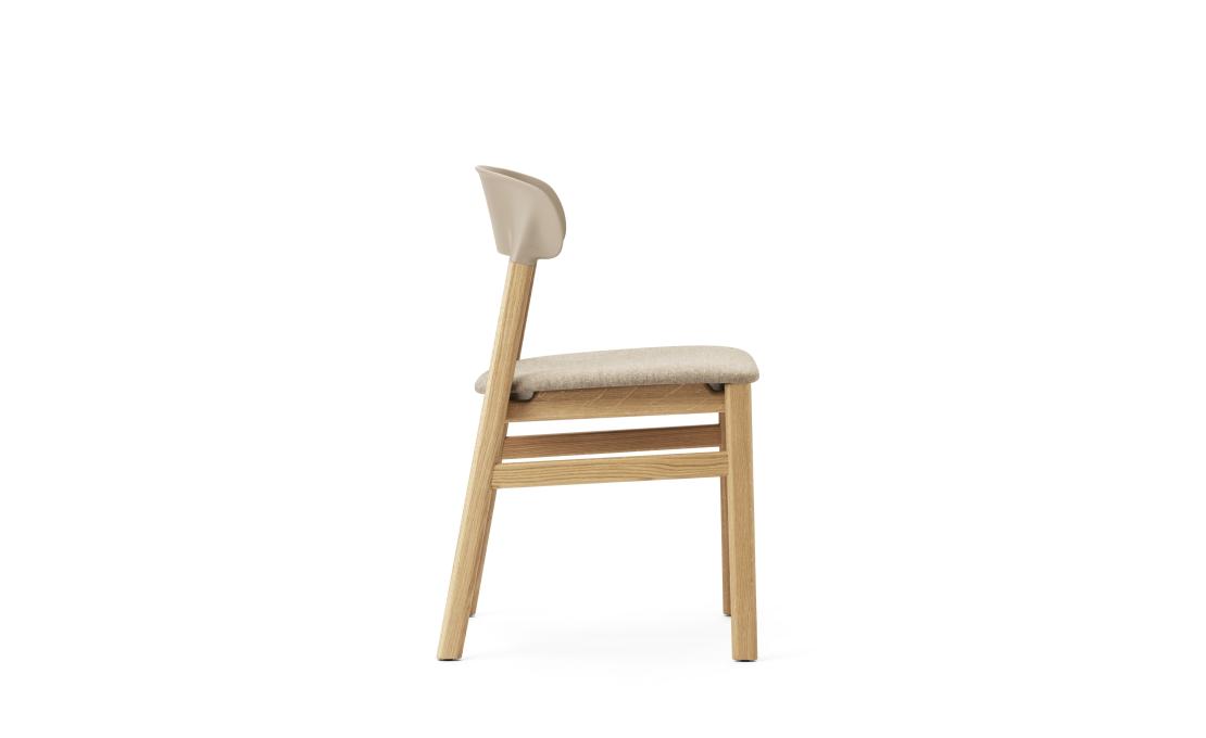 Стул от фабрики Normann Copenhagen модель 14010 Herit Upholstery 