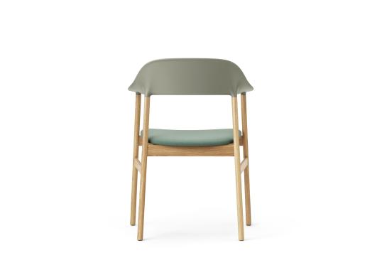 Кресло от фабрики Normann Copenhagen модель 14010 Herit Upholstery Arm