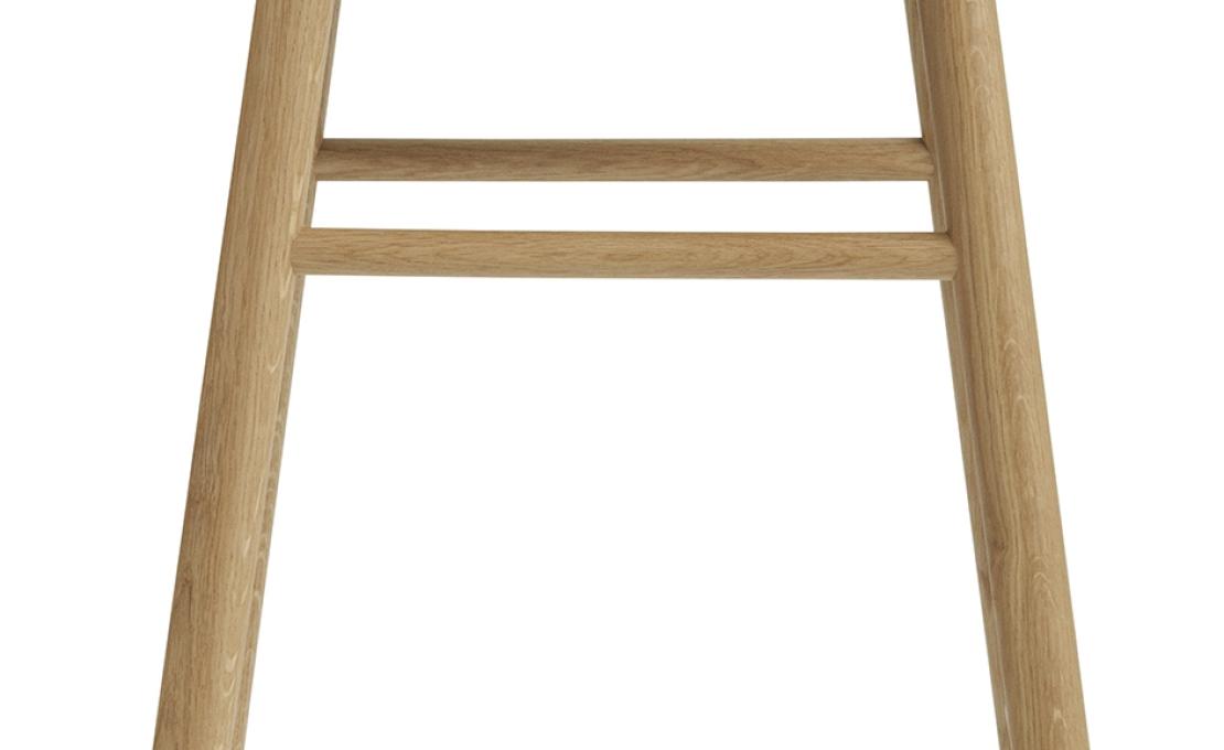 Барный стул от фабрики Normann Copenhagen модель Form Upholstered 