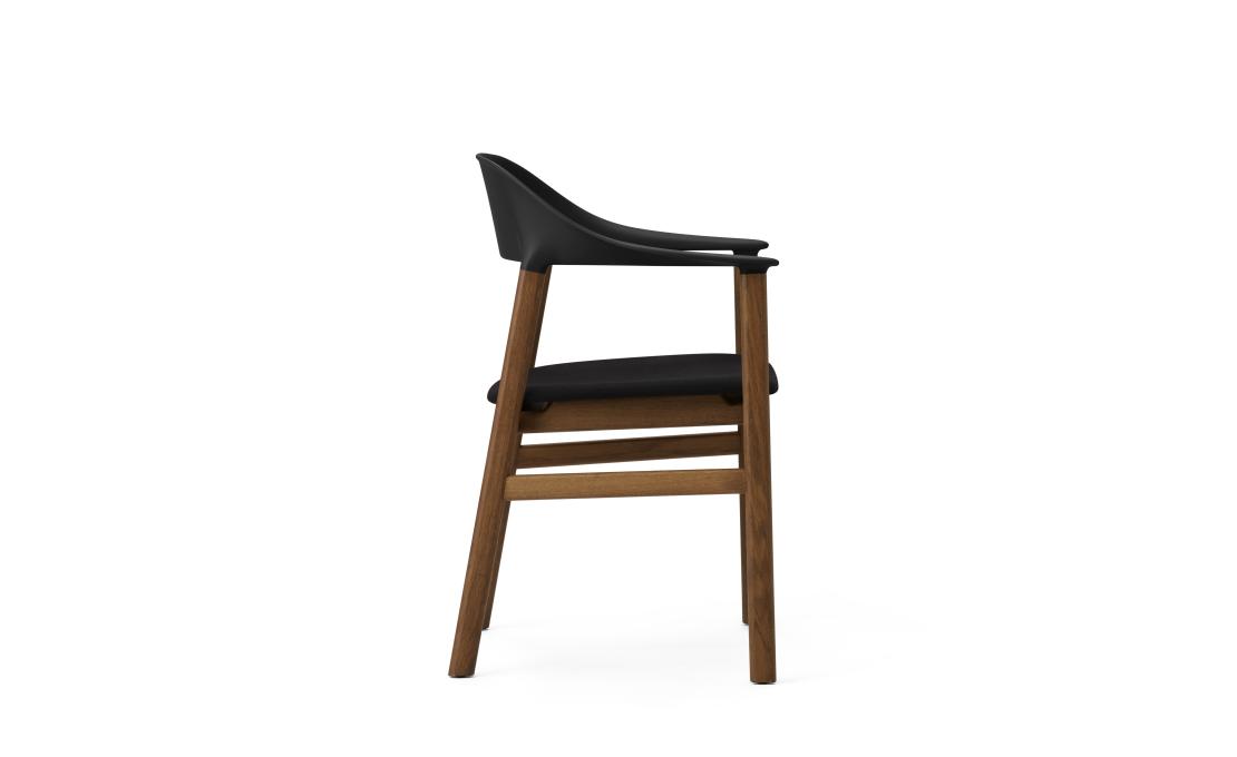Кресло от фабрики Normann Copenhagen модель 14010 Herit Upholstery Arm