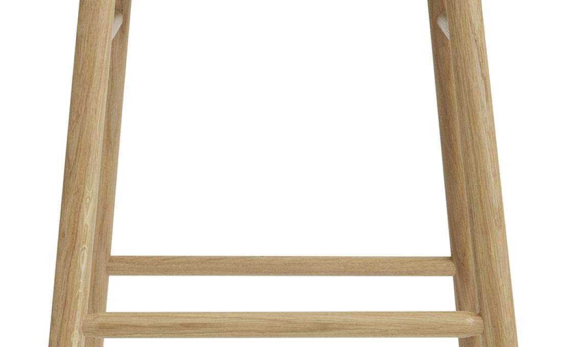 Барный стул от фабрики Normann Copenhagen модель Form Upholstered 
