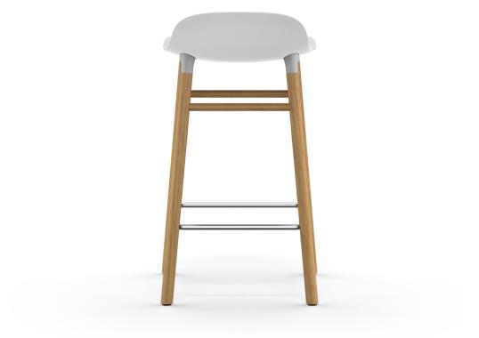 Барный стул от фабрики Normann Copenhagen модель Form  with Wood Legs