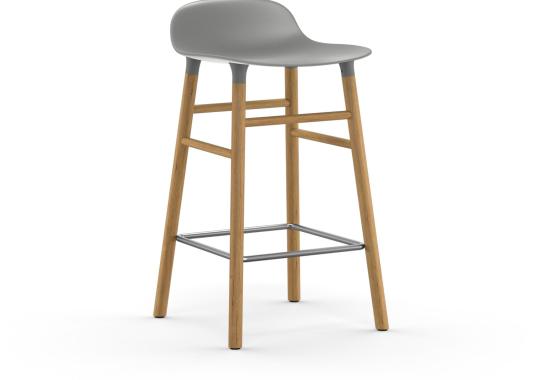 Барный стул от фабрики Normann Copenhagen модель Form  with Wood Legs