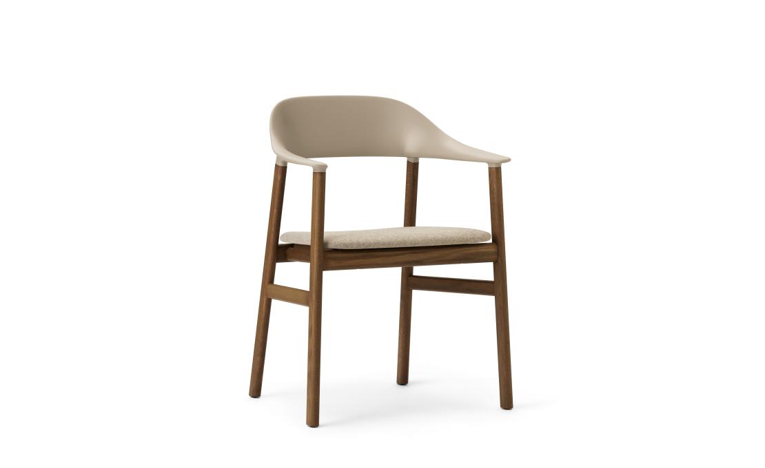 Кресло от фабрики Normann Copenhagen модель 14010 Herit Upholstery Arm