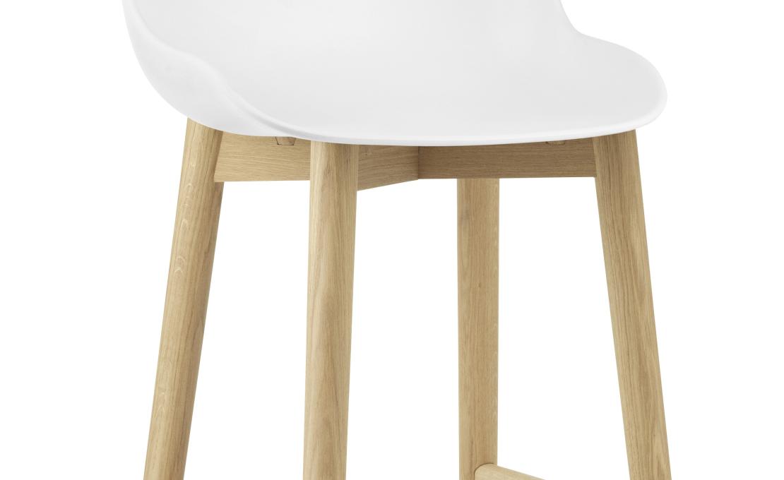 Барный стул от фабрики Normann Copenhagen модель Hyg Wood 