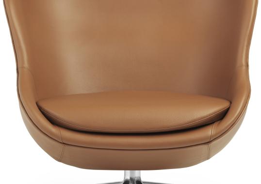 Кресло от фабрики Normann Copenhagen модель Hyg Swivel Lounge  Low