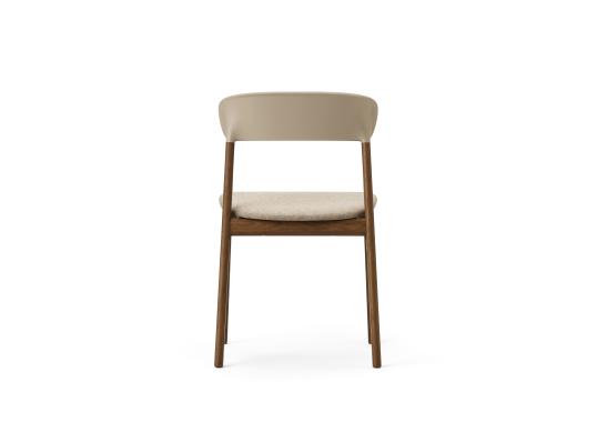 Стул от фабрики Normann Copenhagen модель 14010 Herit Upholstery 