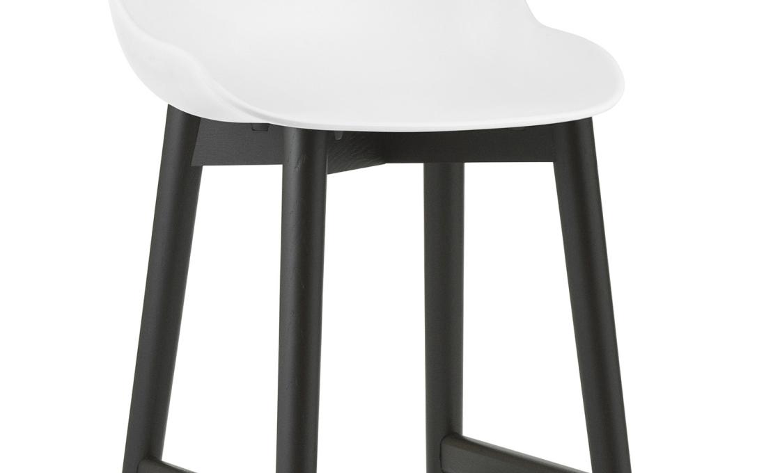 Барный стул от фабрики Normann Copenhagen модель Hyg Wood 