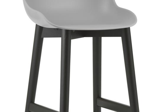 Барный стул от фабрики Normann Copenhagen модель Hyg Wood 