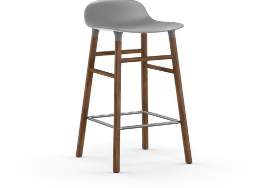 Барный стул от фабрики Normann Copenhagen модель Form  with Wood Legs
